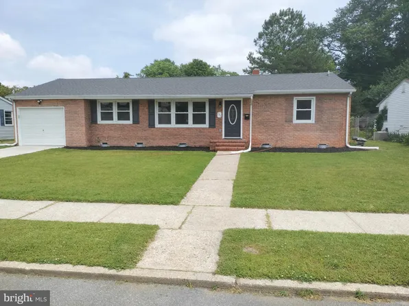 725 W Ivy Dr, Seaford, DE 19973