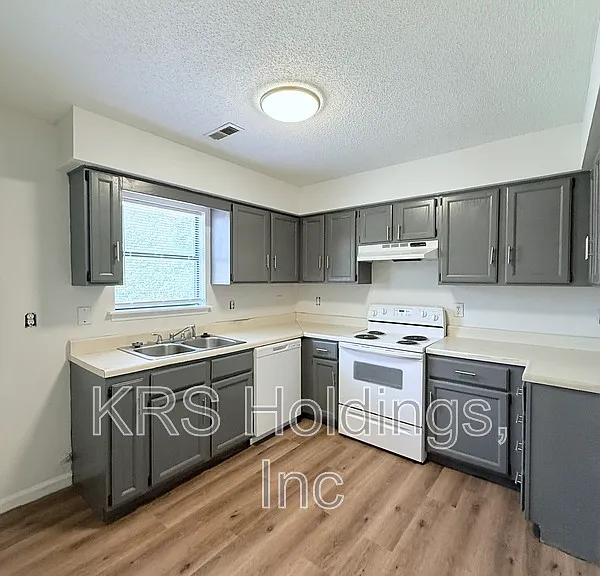 612 Kendall Dr — Photo 7