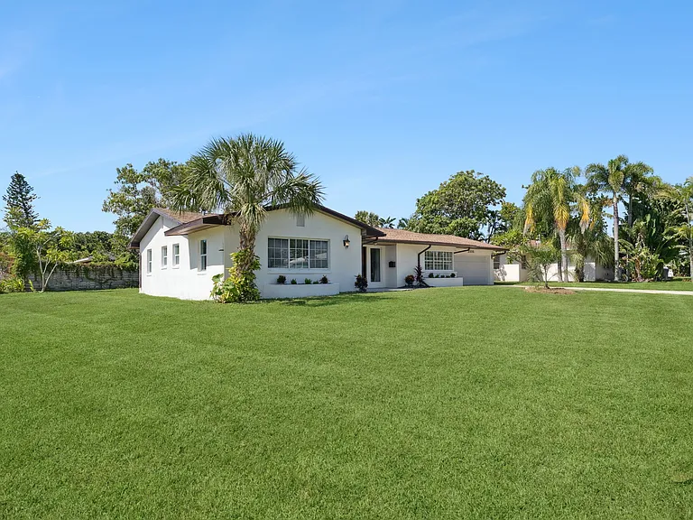 2335 Tropical Shores Dr SE — Photo 22