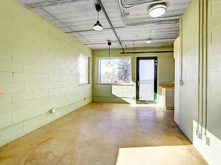 3800 S Broadway #G — Photo 8