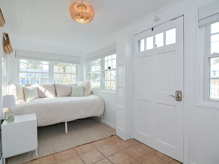 Ferncliff Rd — Photo 12