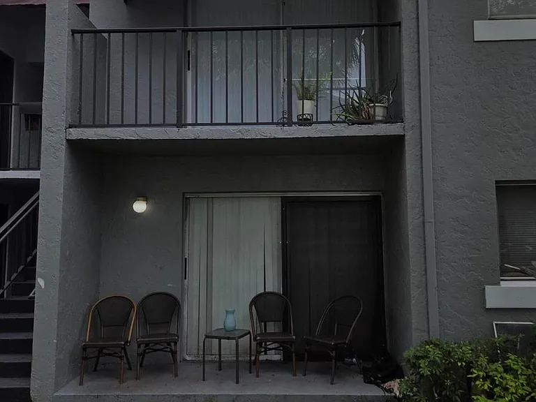 1141 Lake Victoria Dr #H — Photo 19