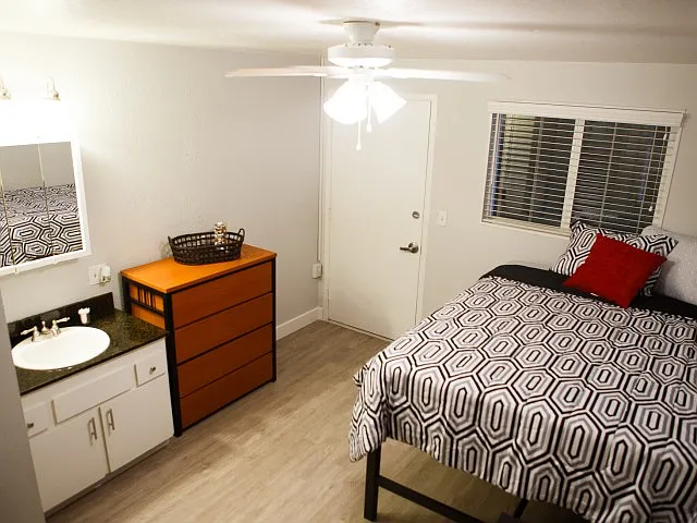 Capri Apartments at Eugene — Photo 17