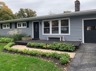 612 Sunnyhill Dr, Belleville, IL 62223