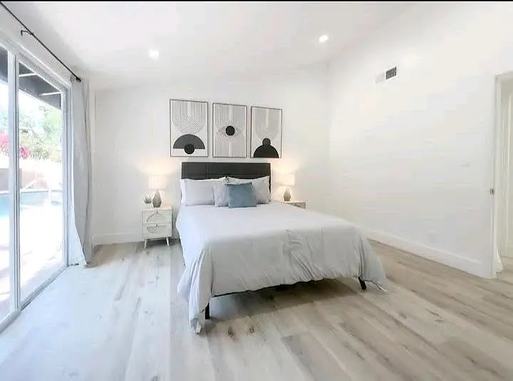 20435 Miranda St — Photo 14