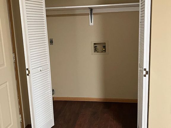 4th image of 1550 Windridge Pl #C