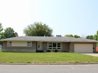 301 5th St NW, Blooming Prairie, MN 55917