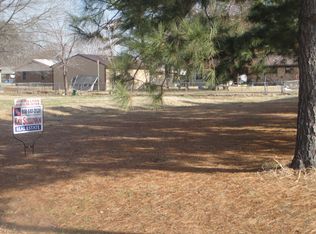 Julie Drive, Panama, OK 74951