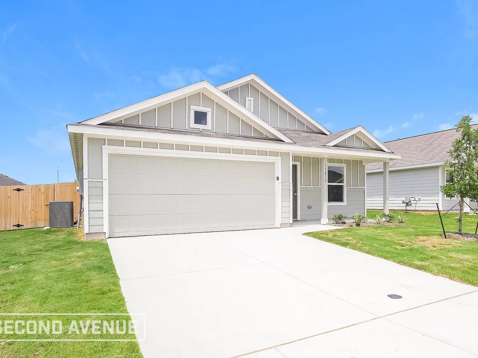4 bed, 2.0 bath, 1667 sqft, $2,199 — Photo 1