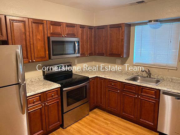 4th image of 1021 Delaware Dr #2