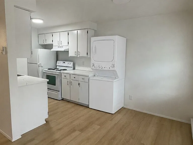 Viking Suites — Photo 16