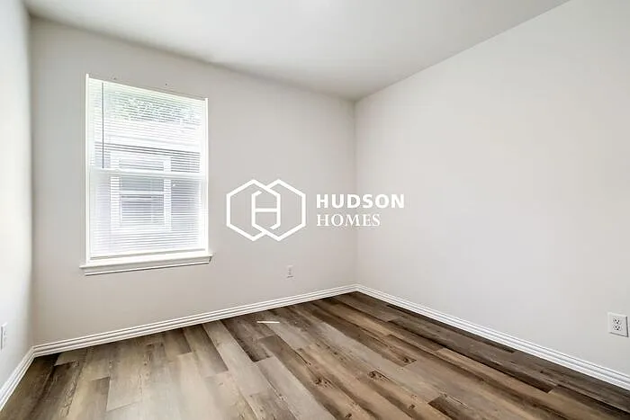 925 Burgan St #B — Photo 9