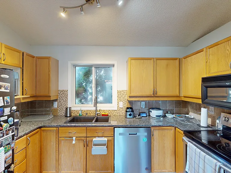 44 Covington Mews NE — Photo 10