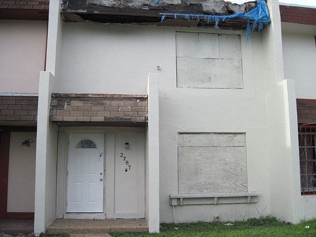 1st image of 2787 NW 198th Ter