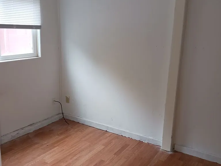 1609 N Albany St — Photo 3