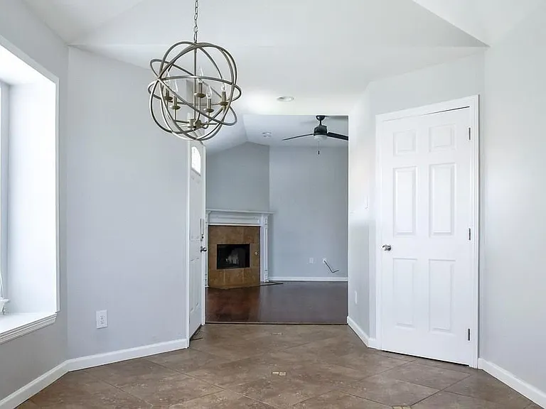 1705 Vista Verde Cir — Photo 8