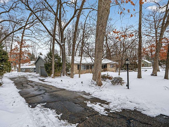 2nd image of 3195 W Danbury Dr