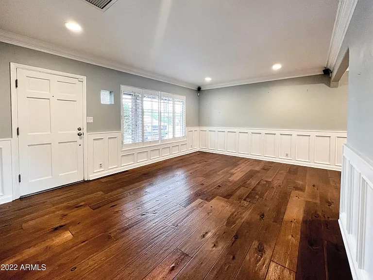 3940 E Glenrosa Ave — Photo 2