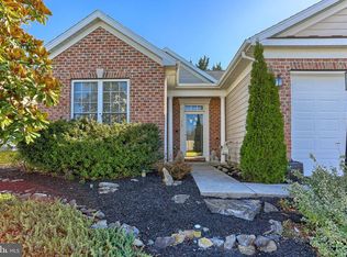 403 Chapelwood Dr, Hanover, PA 17331
