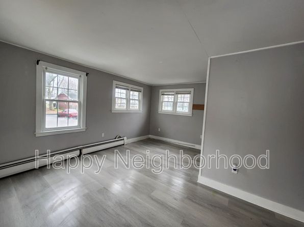 46 Maple St Unit 3