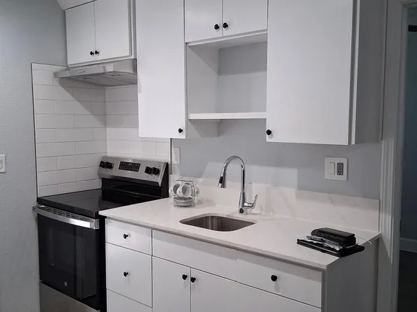 5304 Arapahoe St APT 2, Houston, TX 77020