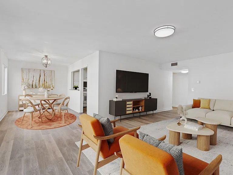 Rexford Drive Apartments — Photo 12