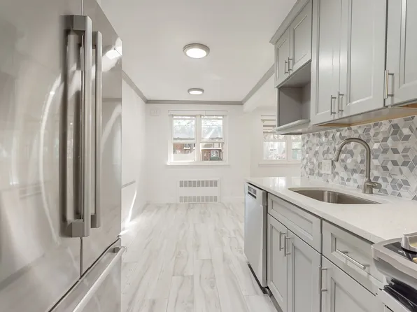 1186 East 56th Street image 3 of 21