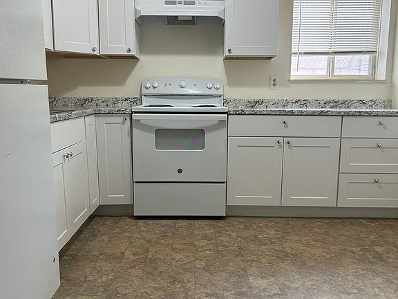 5th image of 2870 Montebello Dr W APT 1