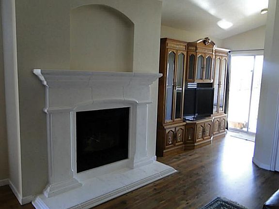 3rd image of 2824 Lynx Ln