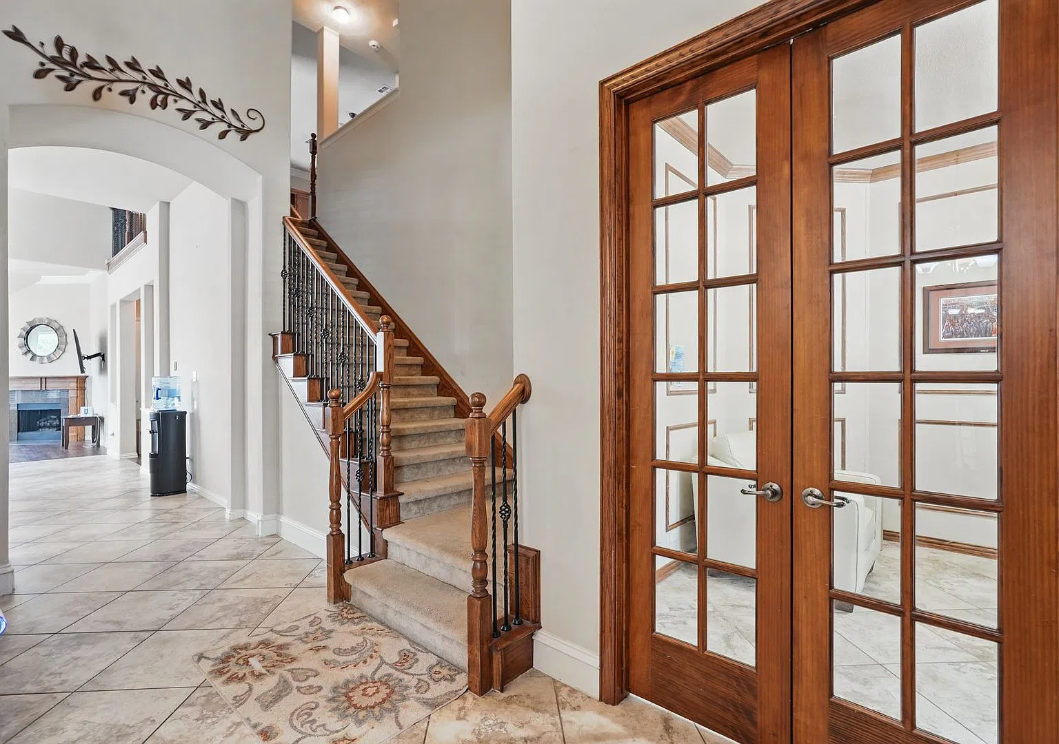 Spacious 5-Bedroom Home in Allen's Quail Run Community — Photo 2
