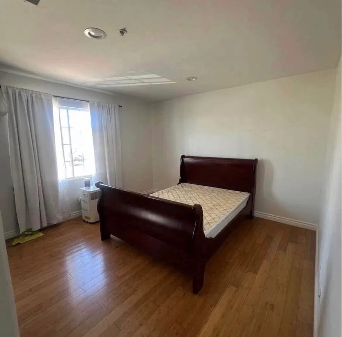 Las Palmas Dr, Fontana — Photo 1