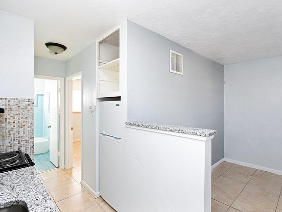 4th image of 1215 10th St APT 6