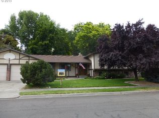 355 W Moore Ave, Hermiston, OR 97838