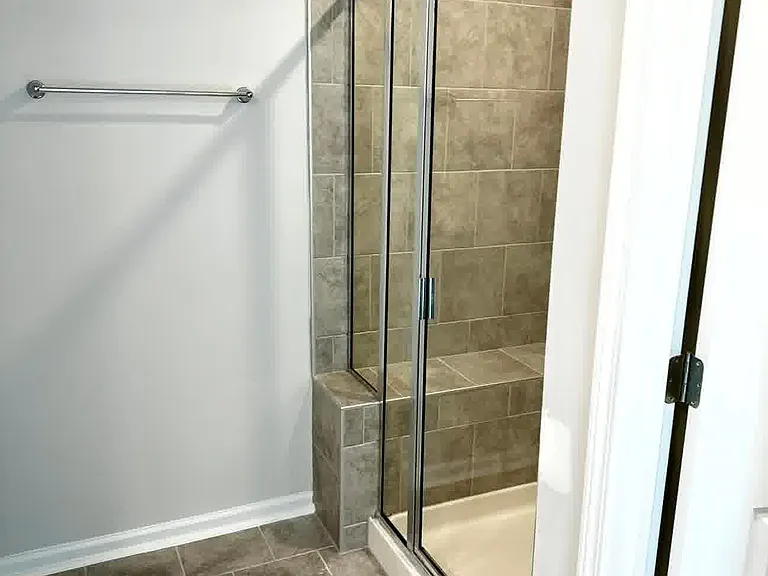 Qwner's suite : washroom