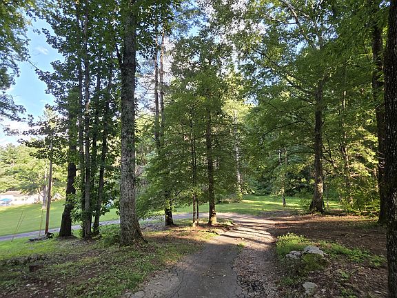 2nd image of 4980 Louise Creek Rd