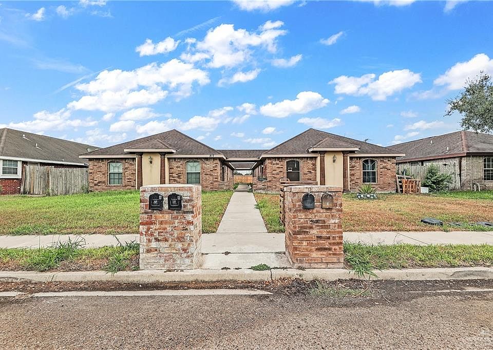 1st image of 817 W Bronze Dr