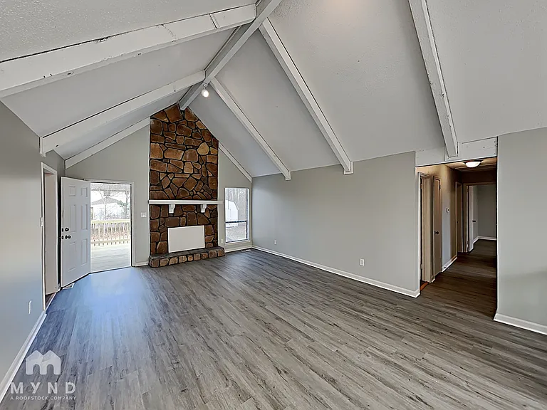 9925 Miller Ave — Photo 5