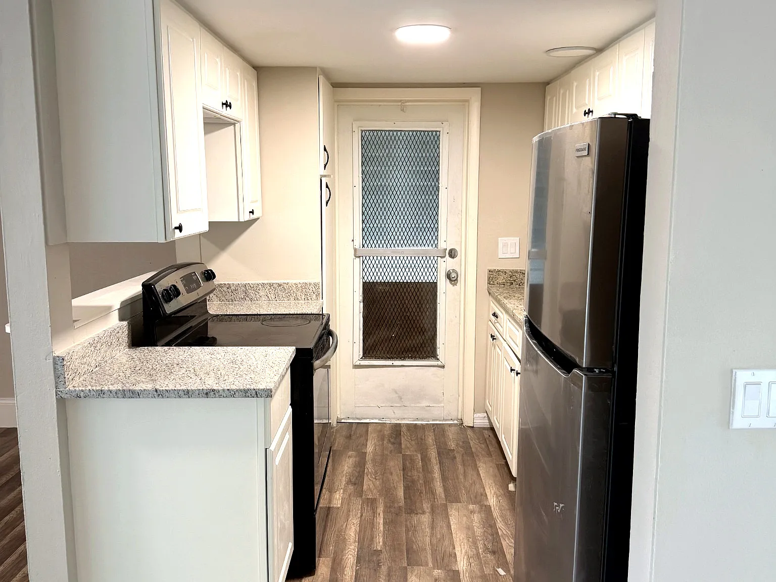 2 bed, 1348 sqft, $1,950 — Photo 3