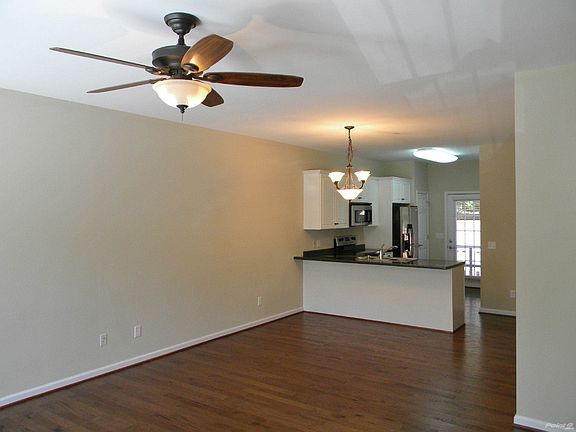 4-Open Concept Living Room