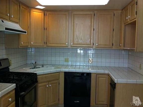 3rd image of 5353 Driftwood St #2
