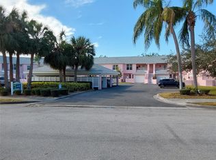4220 Pinebrook Cir APT 12, Bradenton, FL 34209