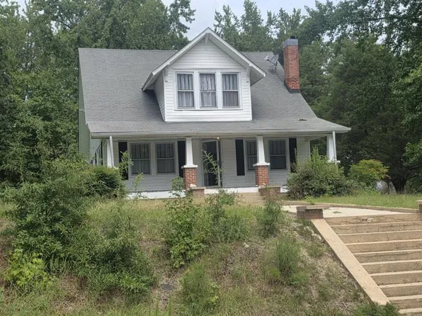 439 Lake View Rd, Louisburg, NC 27549