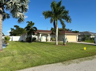 1947 SE 8th Pl, Cape Coral, FL 33990