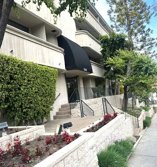 11645 Montana Ave #238 — Photo 21