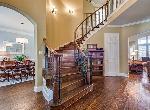 3rd image of 4647 Haverford Dr