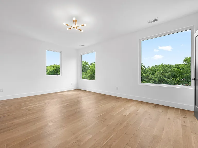 1005 Glenview Dr — Photo 40