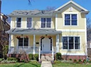 879 Ash St, Winnetka, IL 60093