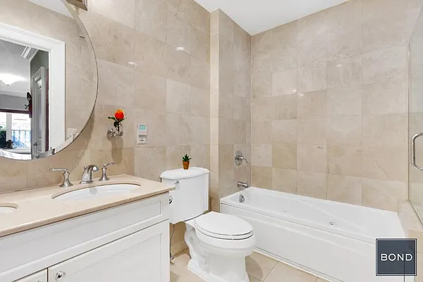 Sold by Bond New York | media 4