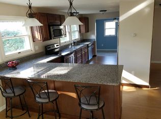 10 Riverside Dr, Auburn, MA 01501