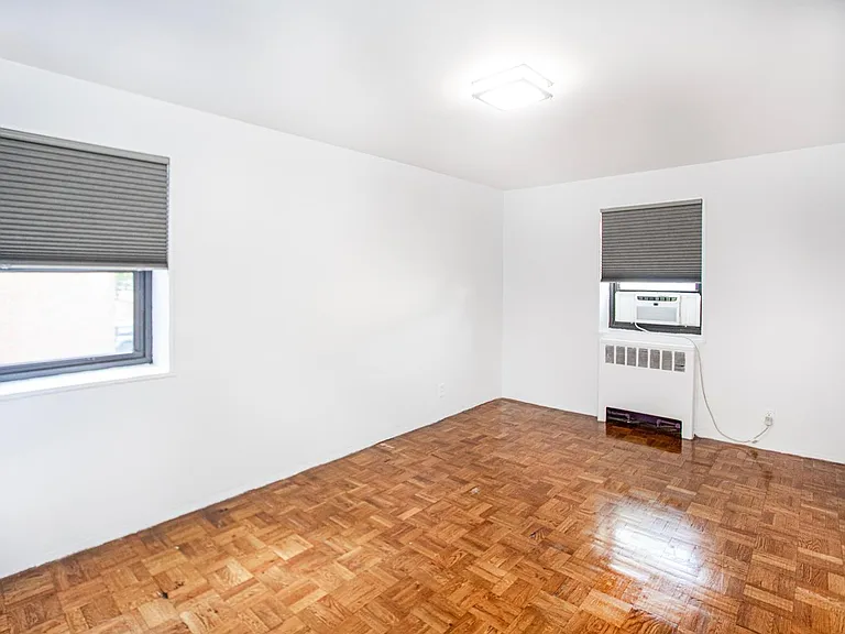208 Anderson St #S2F — Photo 11